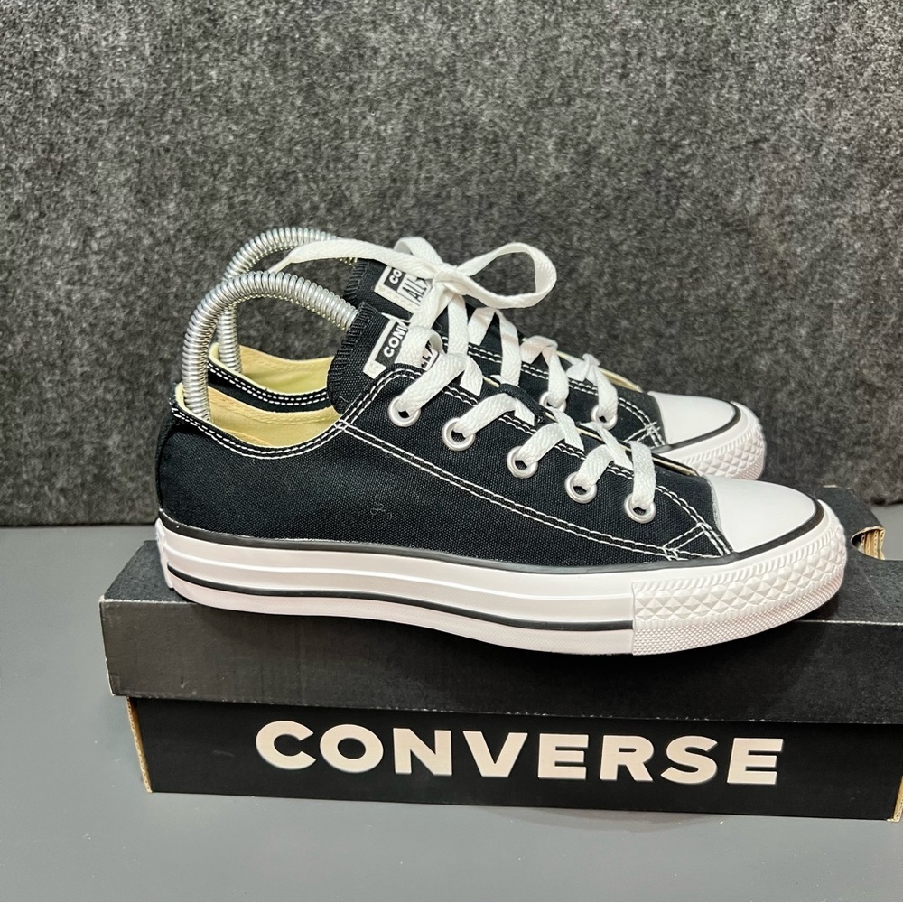 Converse Low Top “Ruth Bader Ginsburg” Women’s Shoes Size 6 - Picture 8 of 13